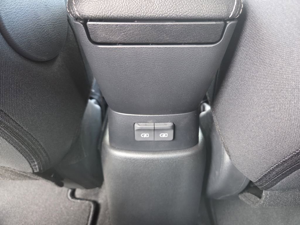 Certified 2025 Nissan Kicks Play S image 16