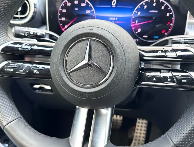 Used 2025 Mercedes-Benz GLC 300 4MATIC image 15