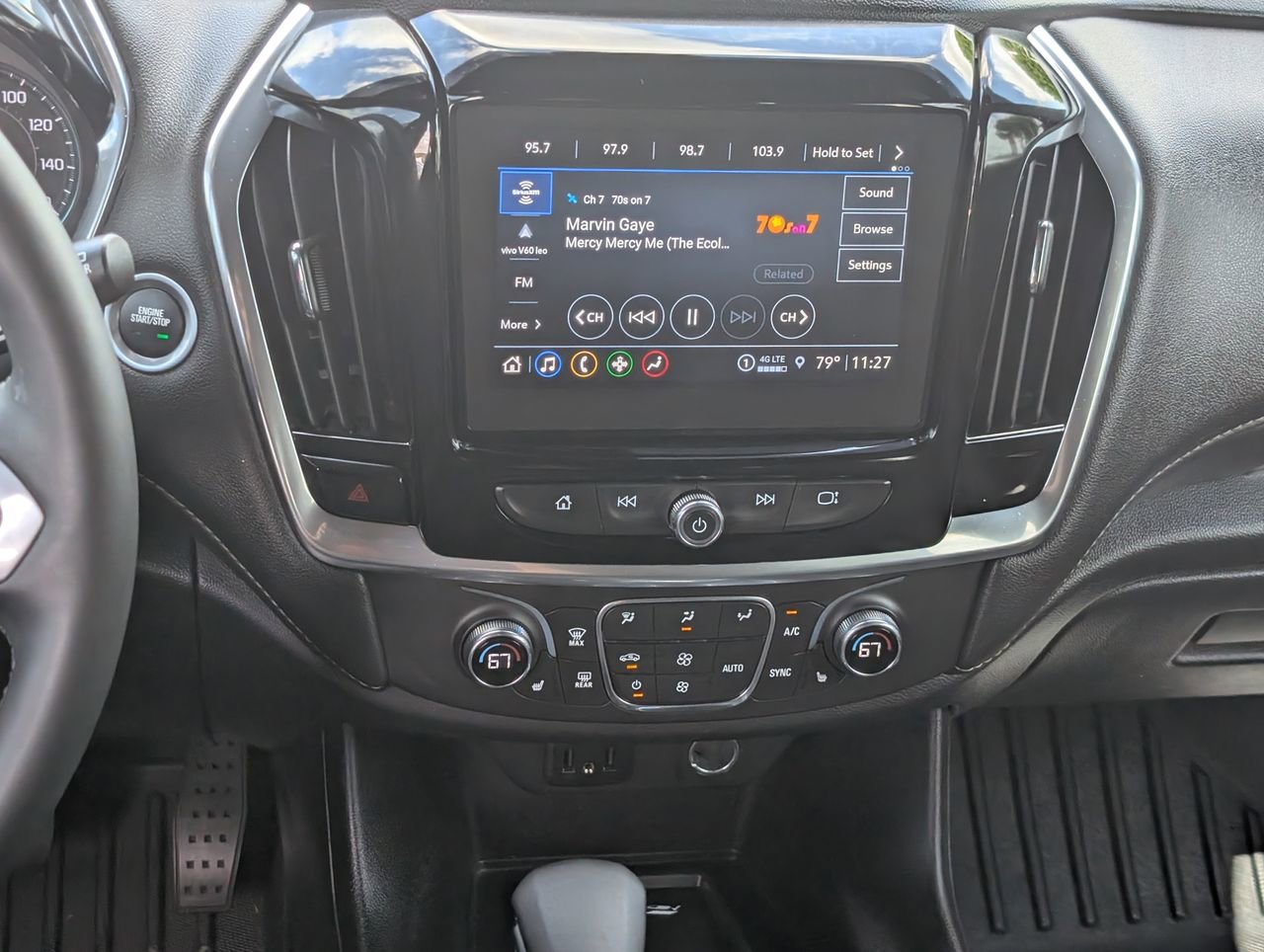 Used 2023 Chevrolet Traverse LT image 12