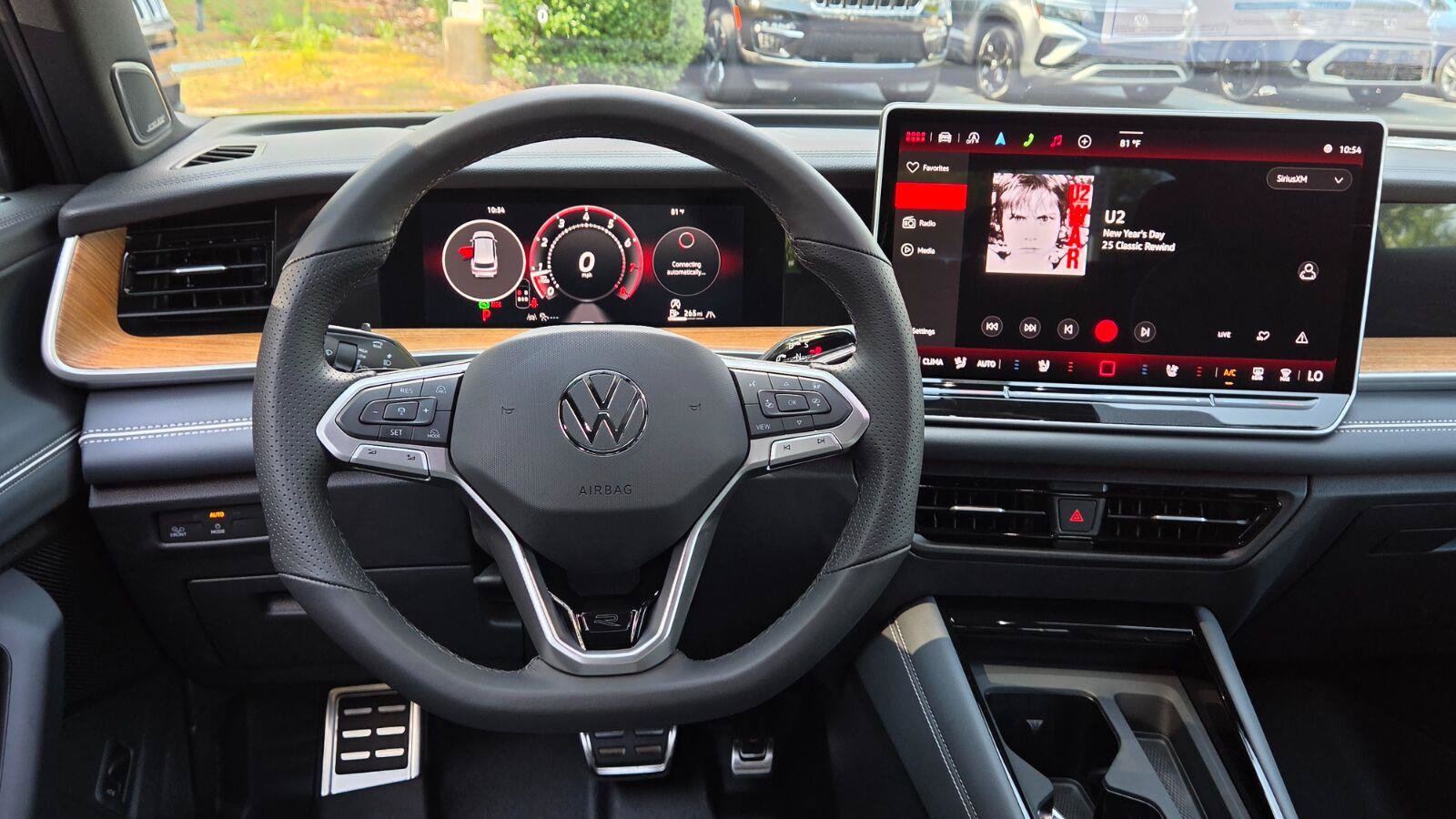 New 2026 Volkswagen Tiguan SEL R-Line AWD/4WD image 30