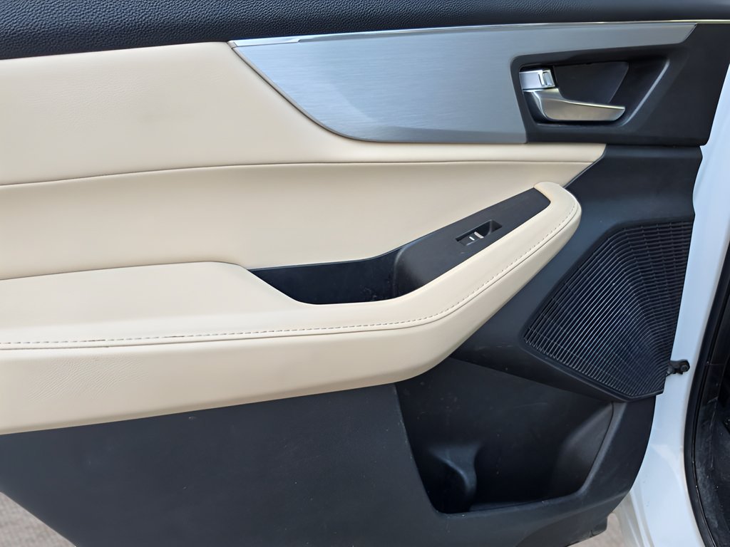 Used 2023 Acura MDX SH-AWD image 21