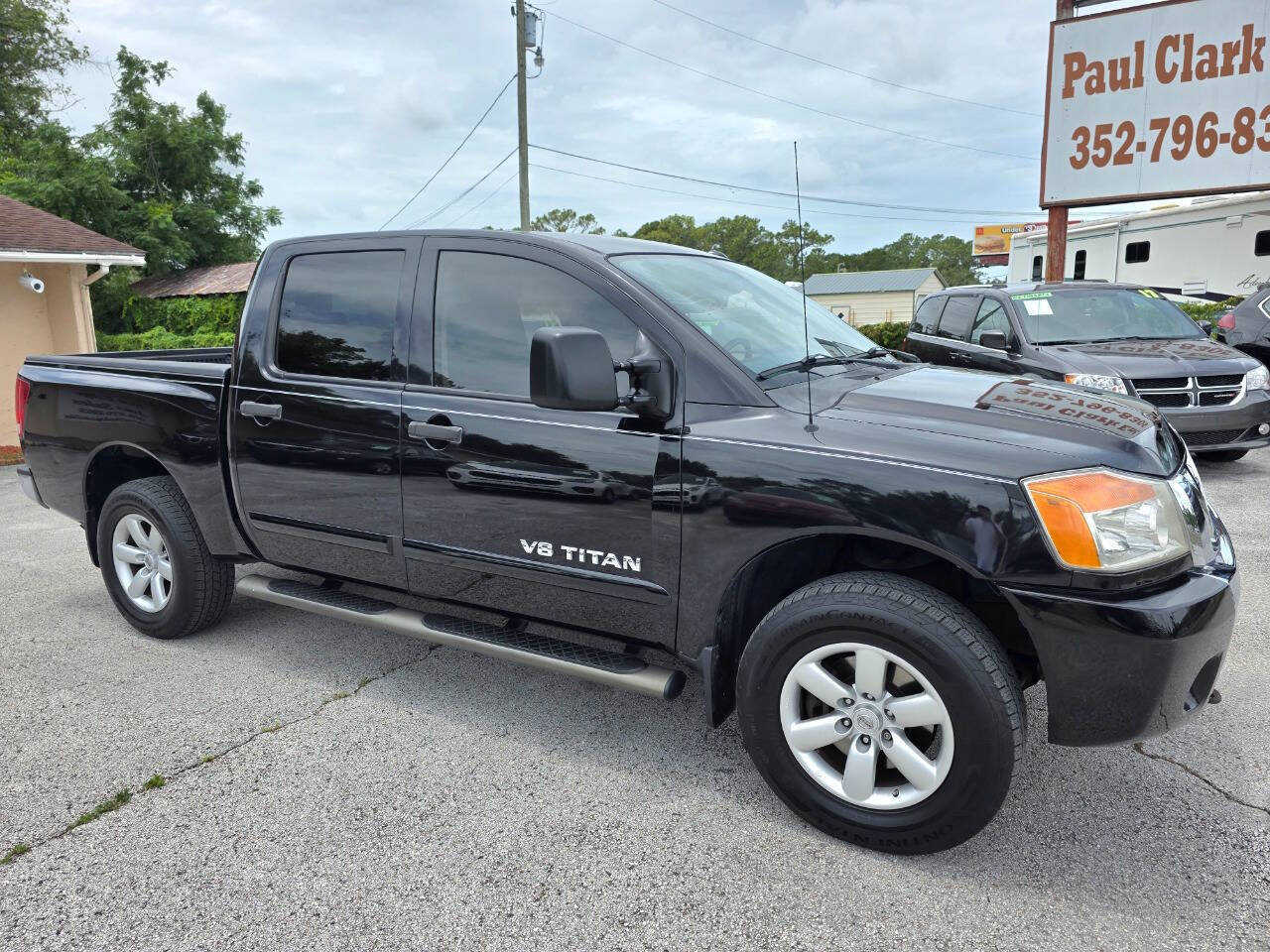 Used 2010 Nissan Titan SE w/ SE Value Truck Pkg AWD/4WD image 6