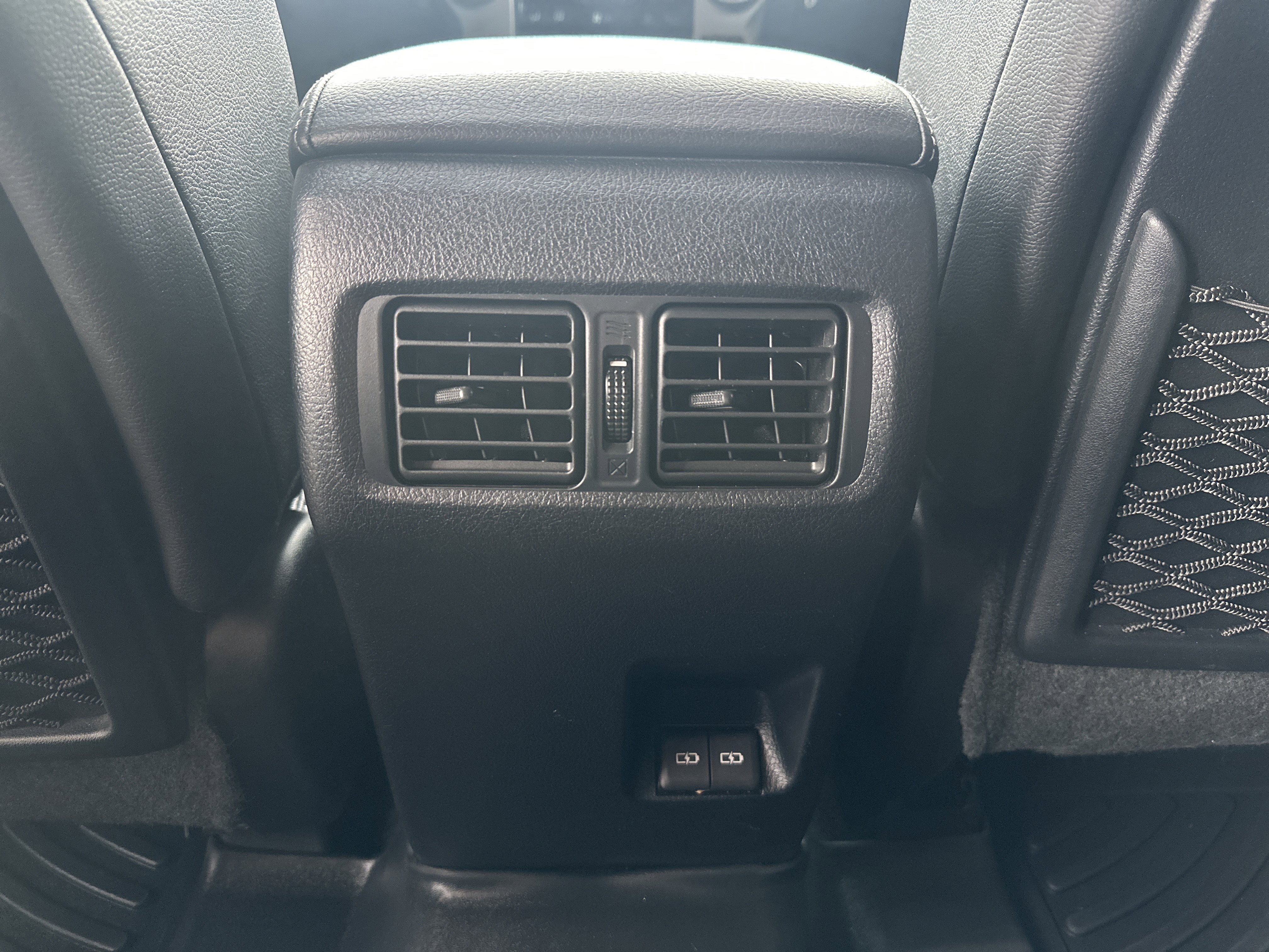 Used 2023 Toyota 4Runner Limited AWD/4WD image 25