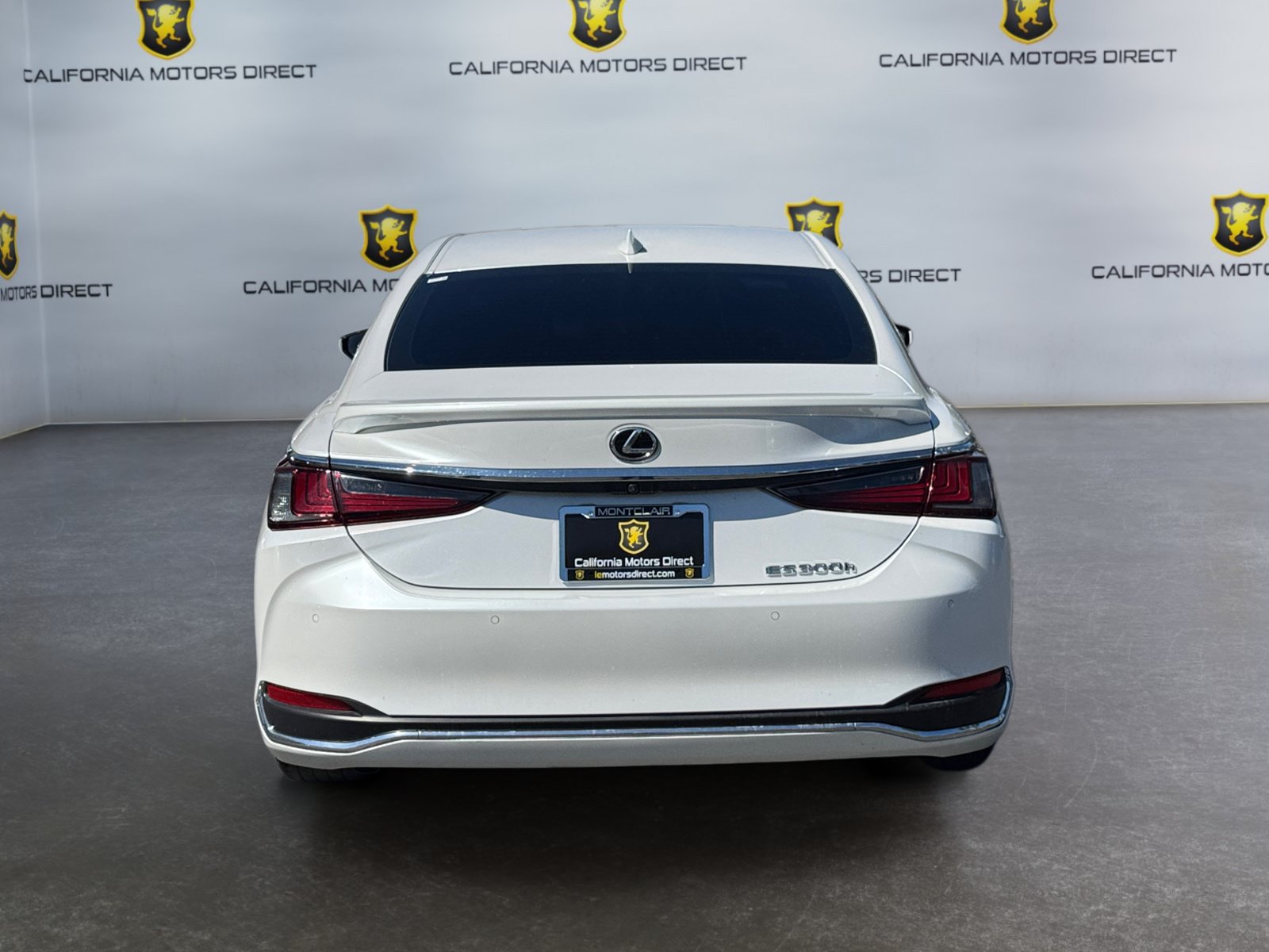 Used 2024 Lexus ES 300h w/ Premium Package FWD image 4