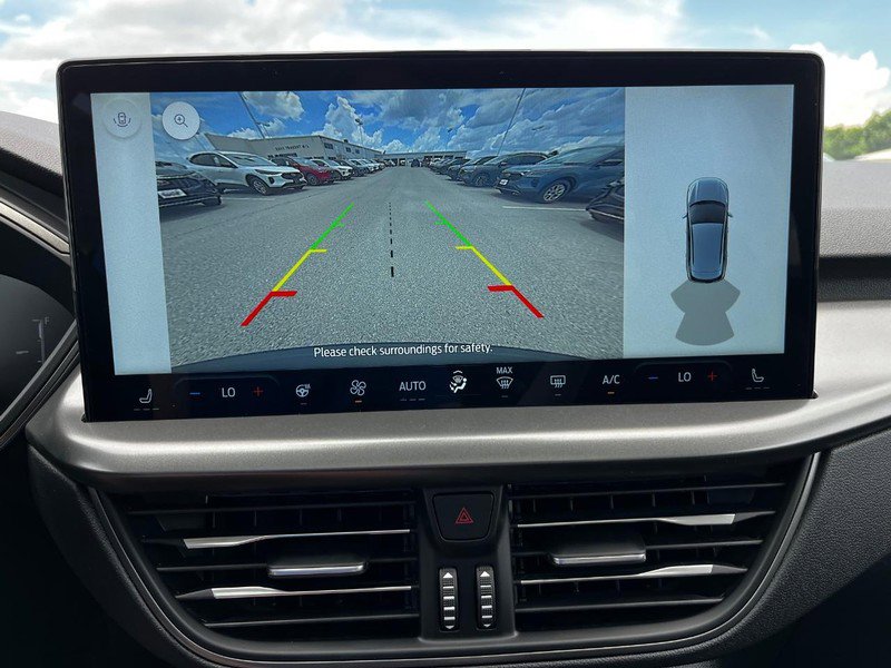 New 2025 Ford Escape SE image 16