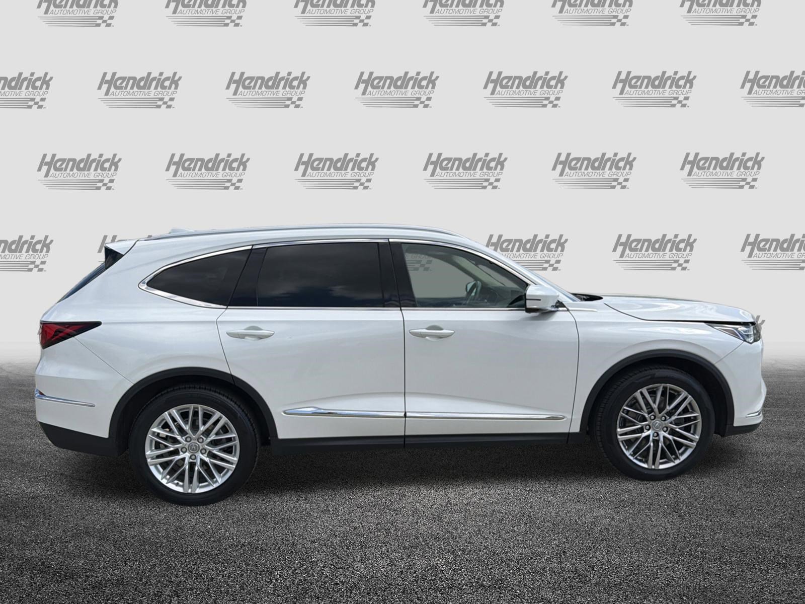 Certified 2023 Acura MDX SH-AWD w/ Advance Package image 2