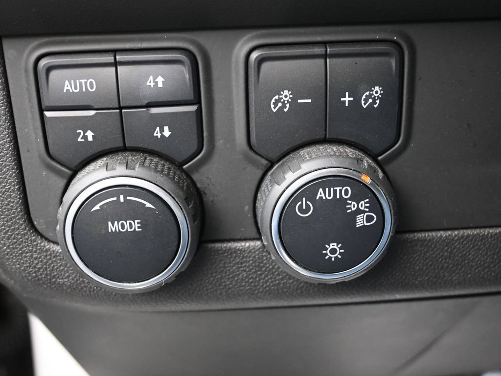 Used 2021 Chevrolet Tahoe Z71 w/ Rear Media and Nav Package AWD/4WD image 23