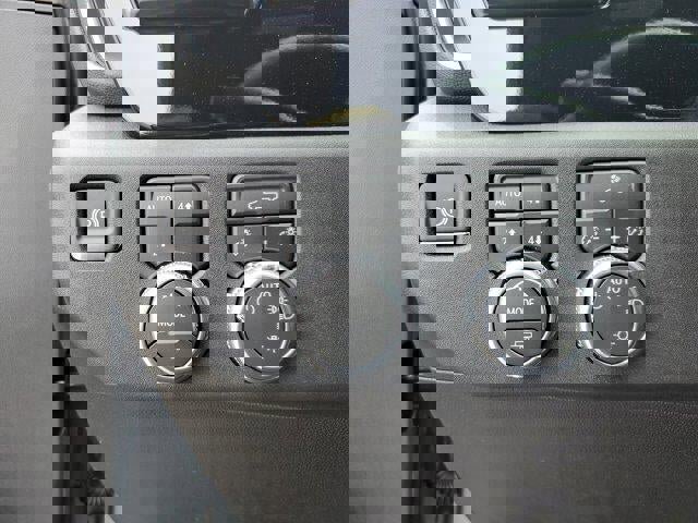 New 2026 GMC Sierra 1500 SLE w/ X31 Off-Road Package image 30