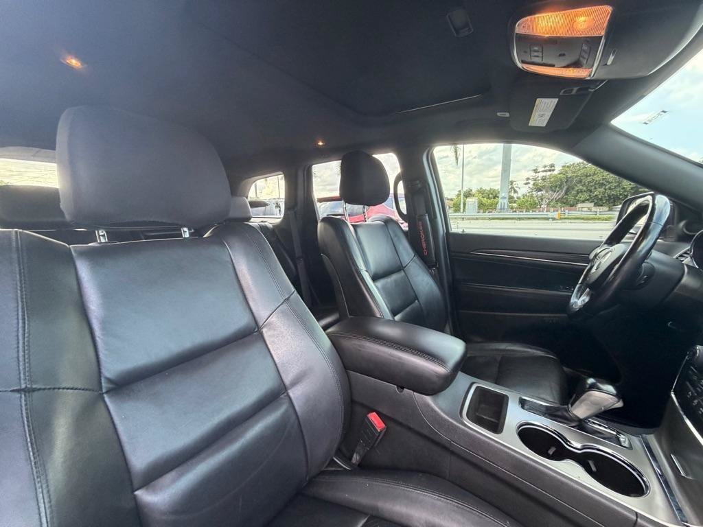Used 2021 Jeep Grand Cherokee Limited RWD image 17