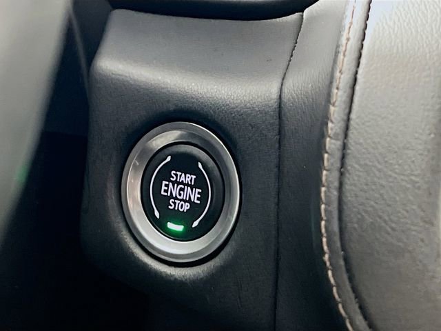 Used 2023 Chevrolet Suburban High Country image 16