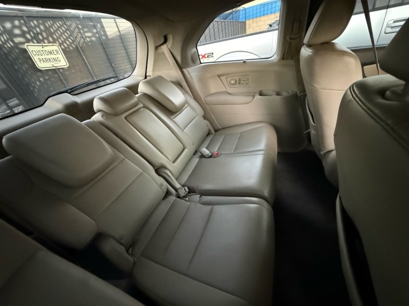 Used 2012 Honda Odyssey Touring image 16
