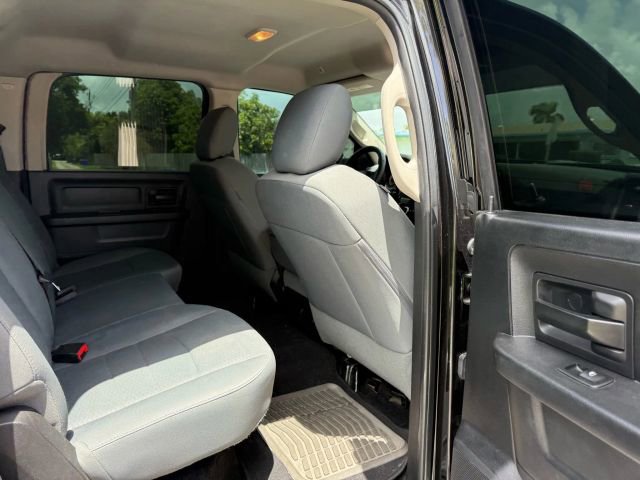 Used 2017 RAM 2500 Tradesman w/ Chrome Appearance Group image 11