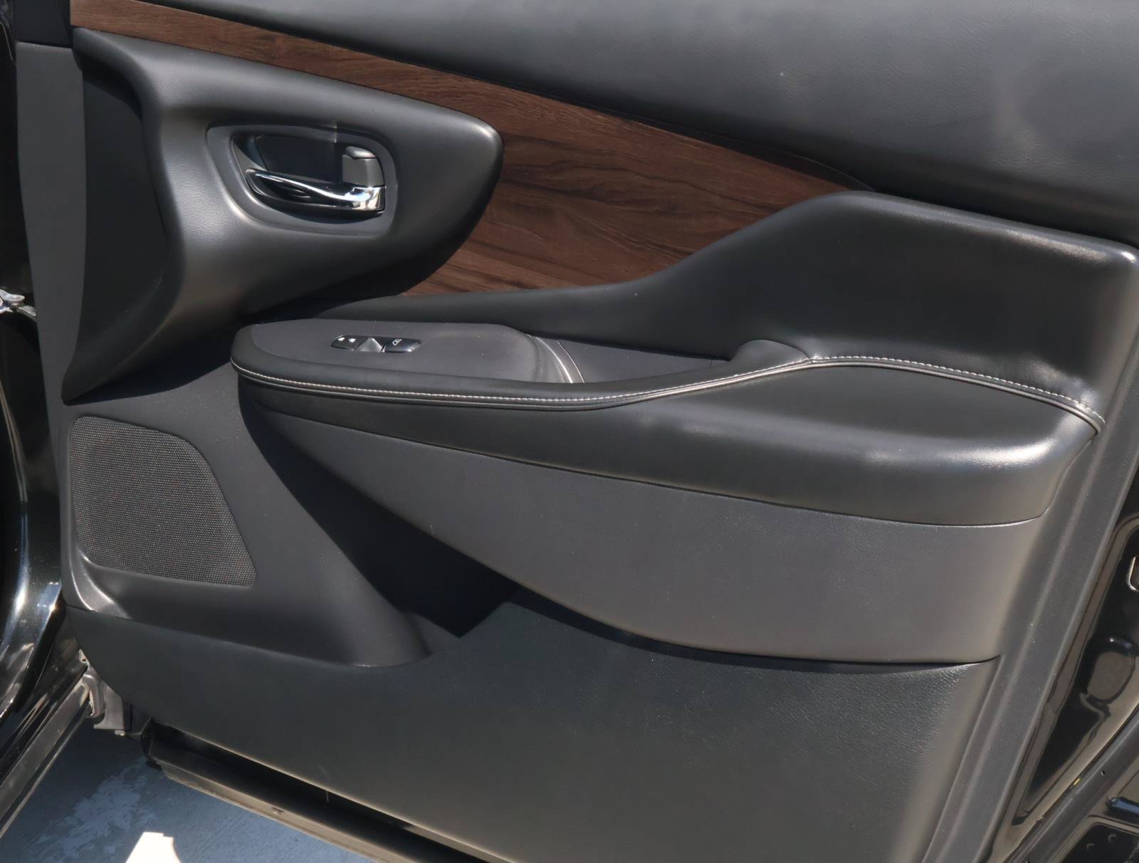 Used 2019 Nissan Murano Platinum w/ Cargo Package FWD image 16