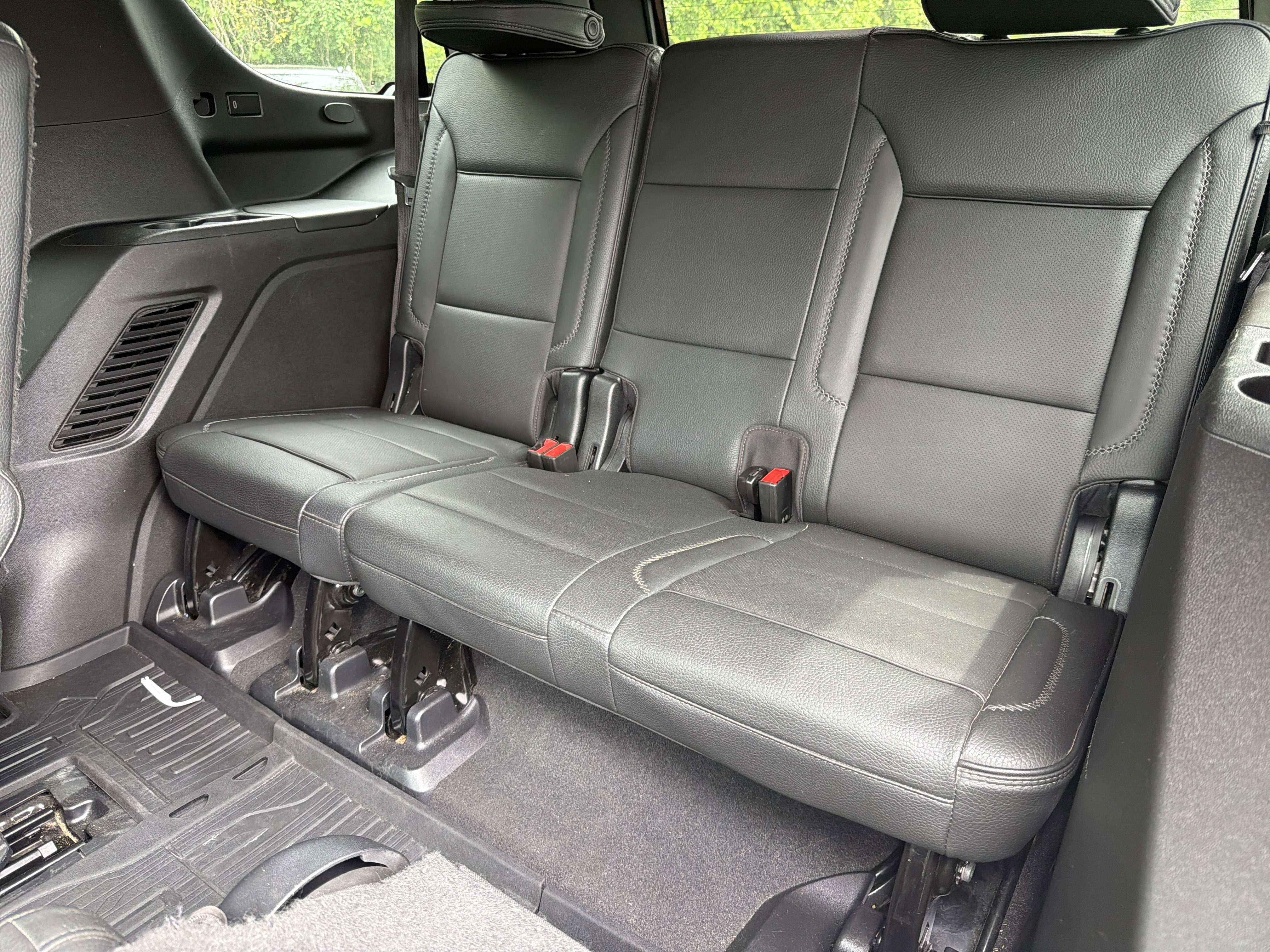 Certified 2022 GMC Yukon Denali w/ Denali Premium Package RWD image 23