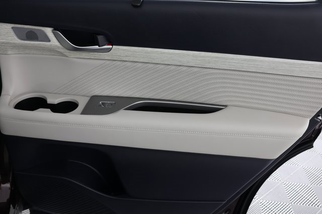 Used 2023 Hyundai Palisade Calligraphy image 30