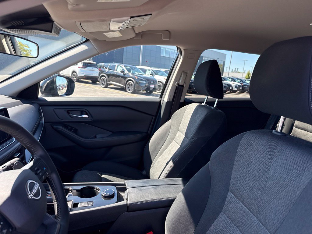 Certified 2026 Nissan Rogue SV AWD/4WD image 21