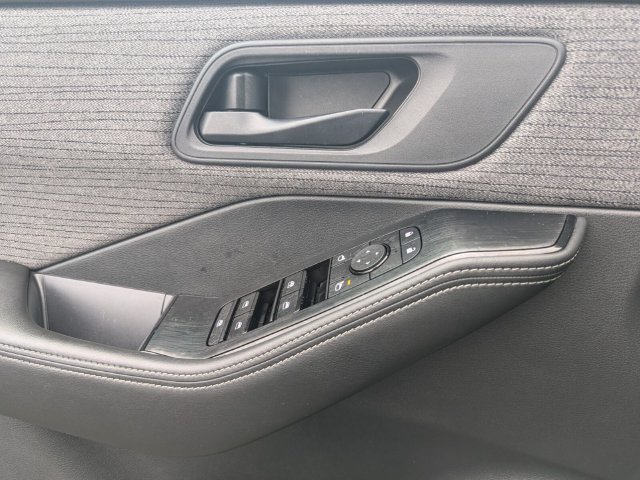 Certified 2022 Nissan Rogue S FWD image 14
