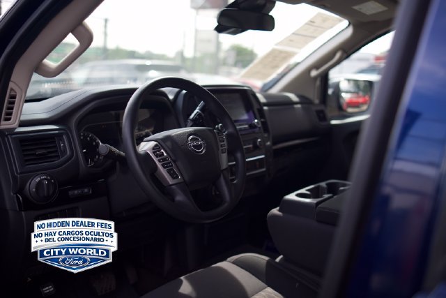 Used 2023 Nissan Titan SV AWD/4WD image 10