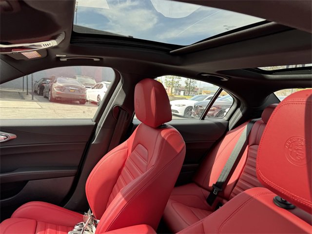 New 2025 Alfa Romeo Giulia w/ Veloce Package Rwd image 12