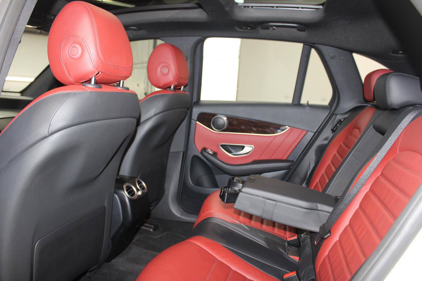 Used 2022 Mercedes-Benz GLC 300 4MATIC image 30