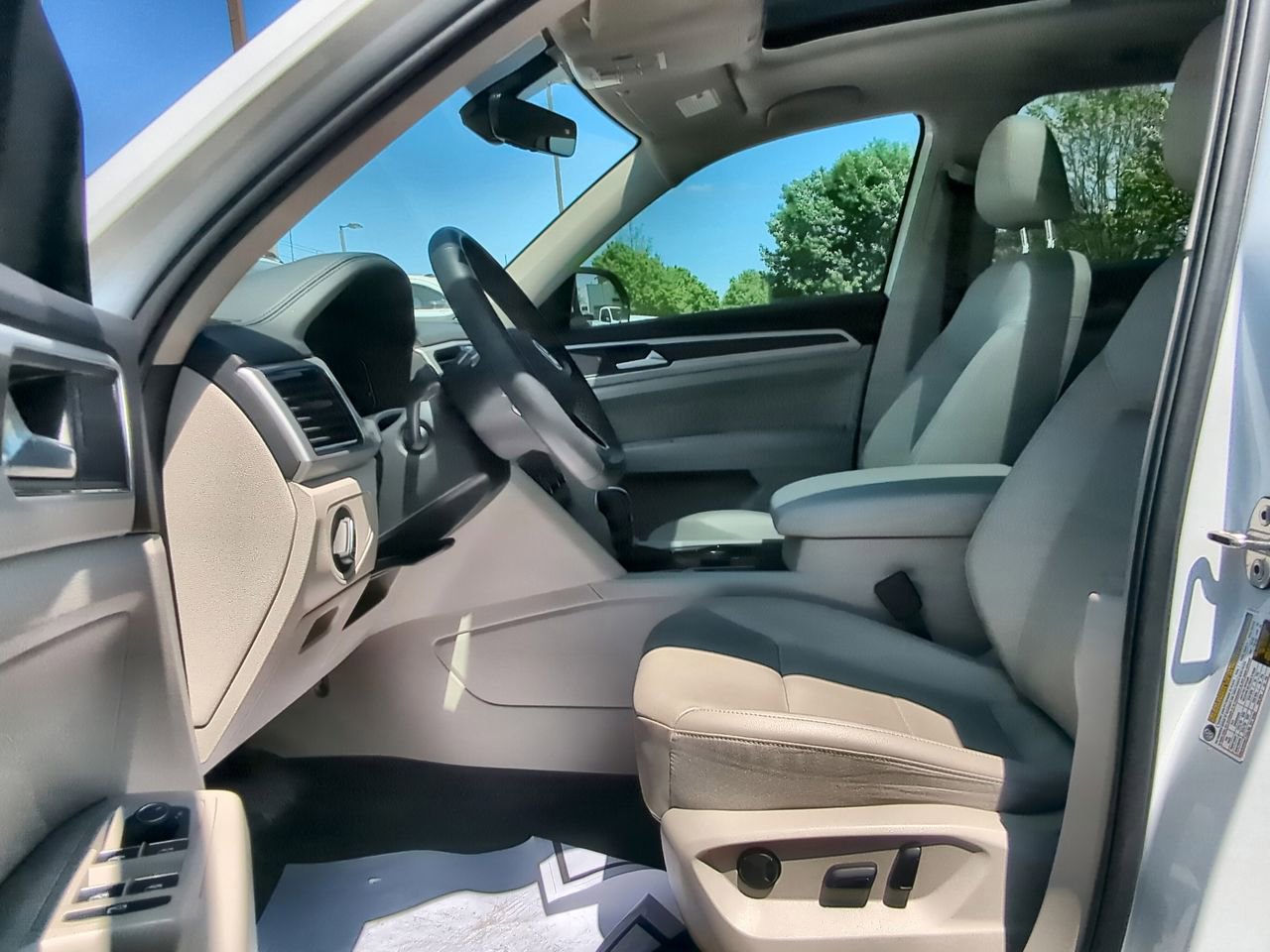 Used 2022 Volkswagen Atlas SE AWD/4WD image 19