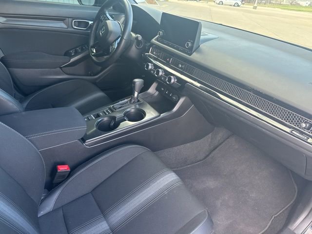 Used 2025 Honda Civic Sport image 14