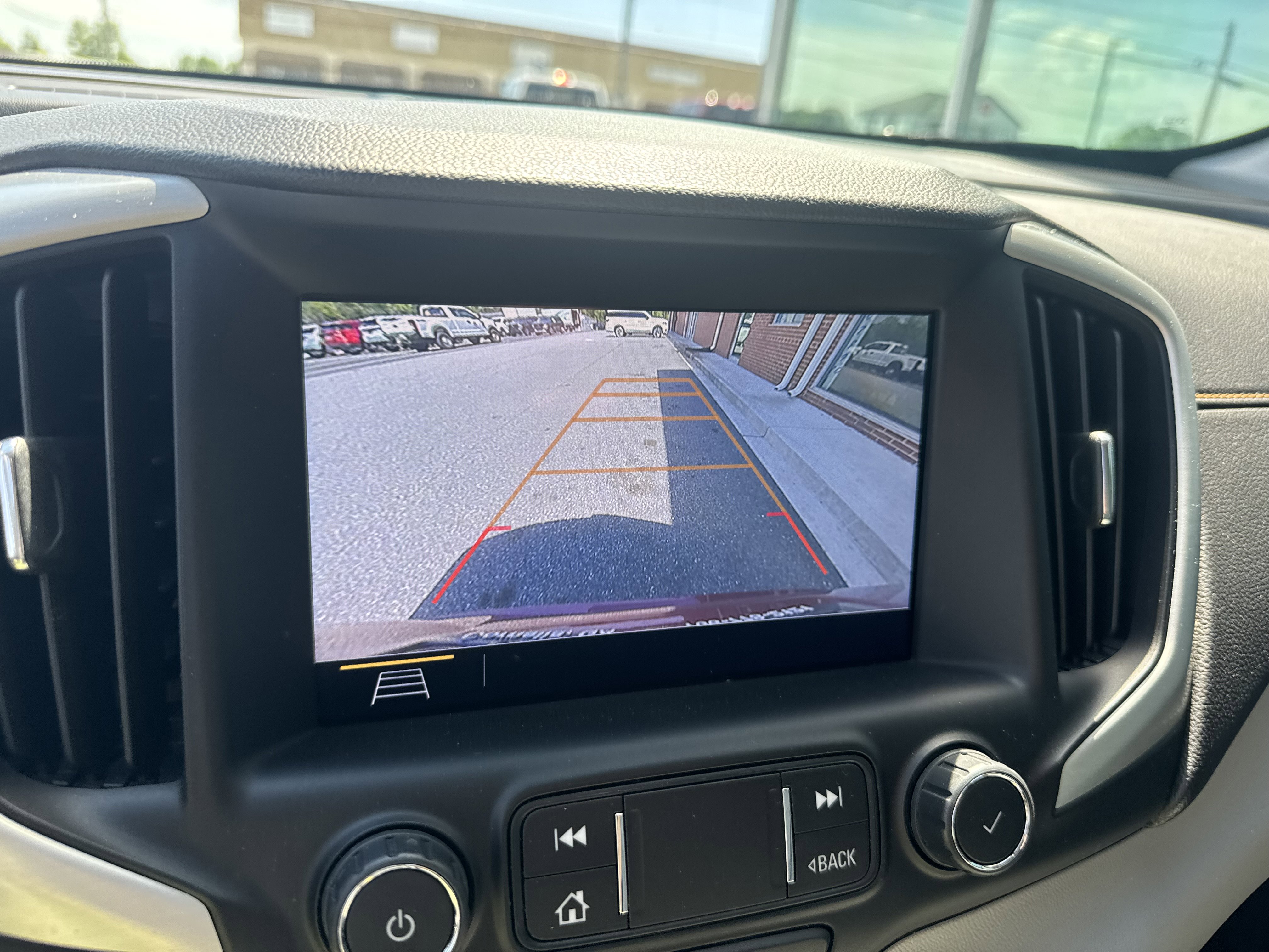 Used 2021 GMC Terrain SLT w/ Infotainment Package II FWD image 18