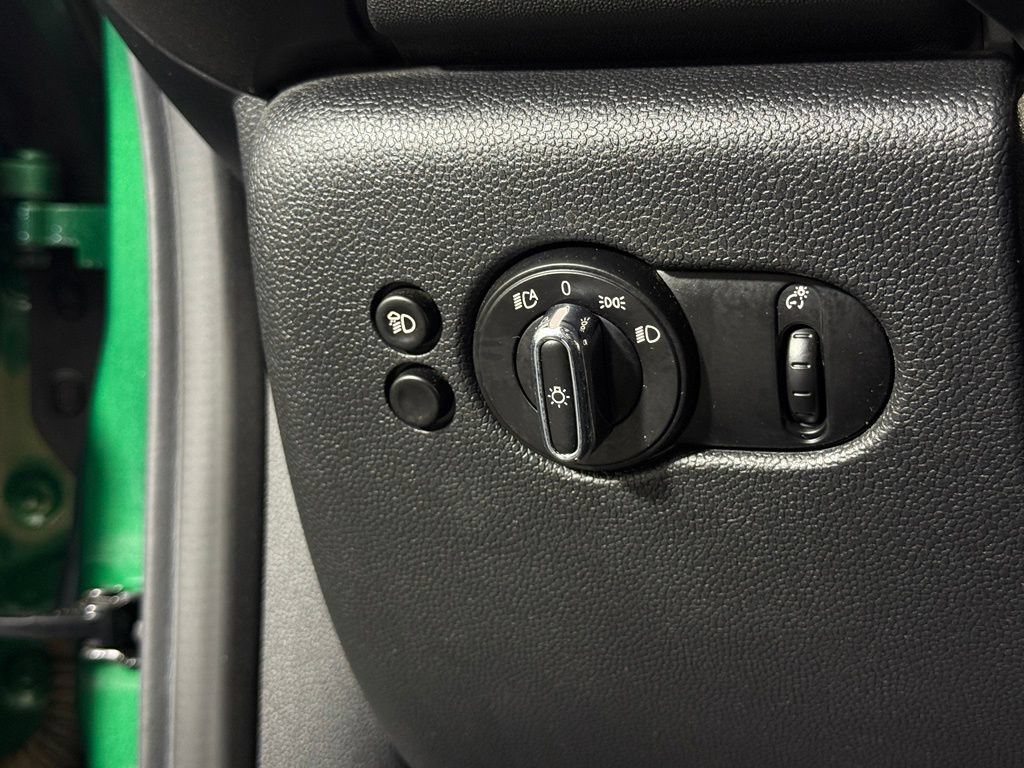 Used 2022 MINI Cooper S FWD image 27
