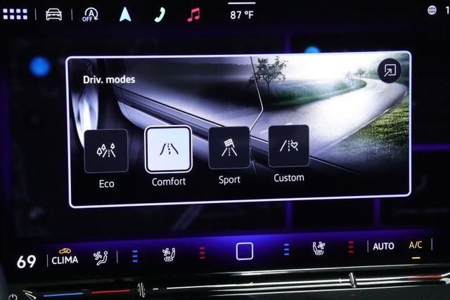Used 2025 Volkswagen GTI SE w/ SE Leather Seating Package FWD image 17
