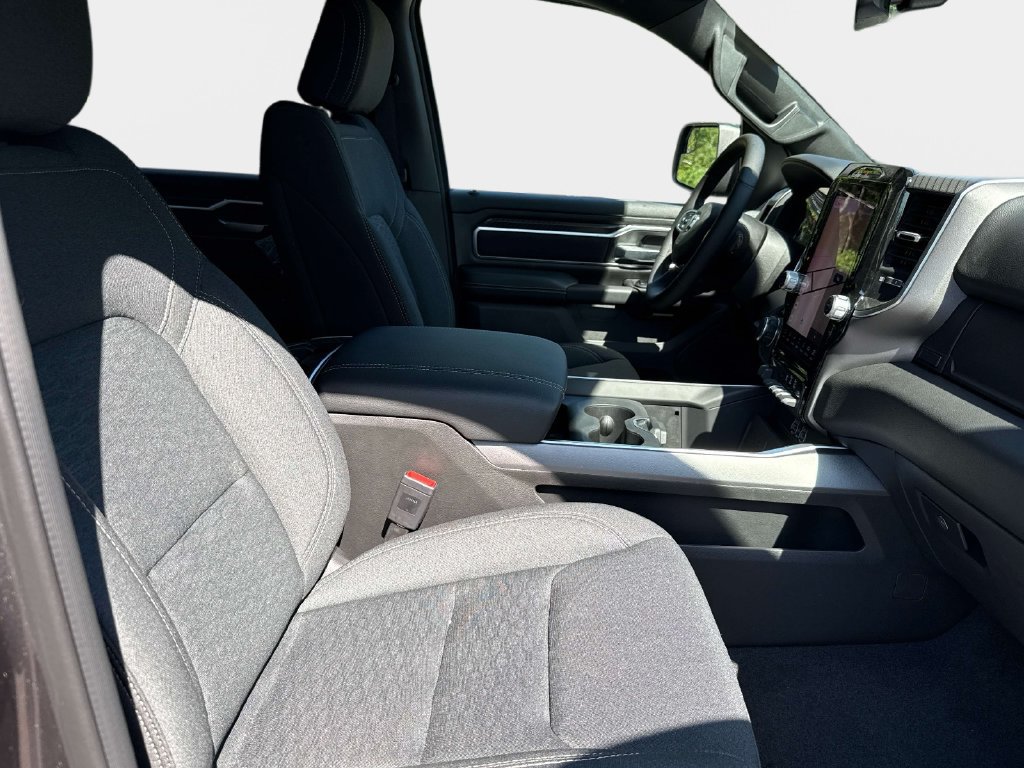 New 2026 RAM 1500 Big Horn AWD/4WD image 9