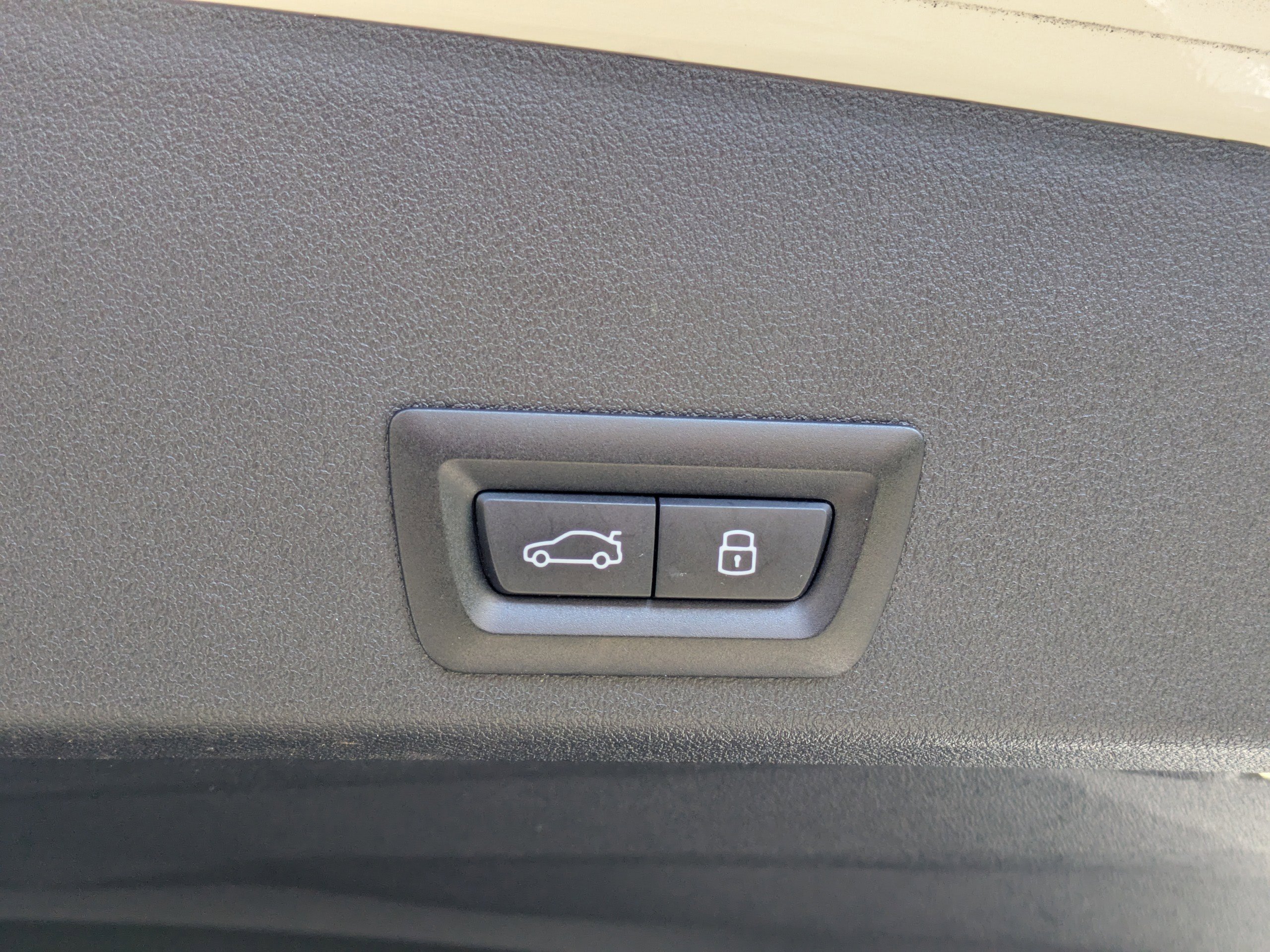 Used 2024 BMW XM AWD/4WD image 13