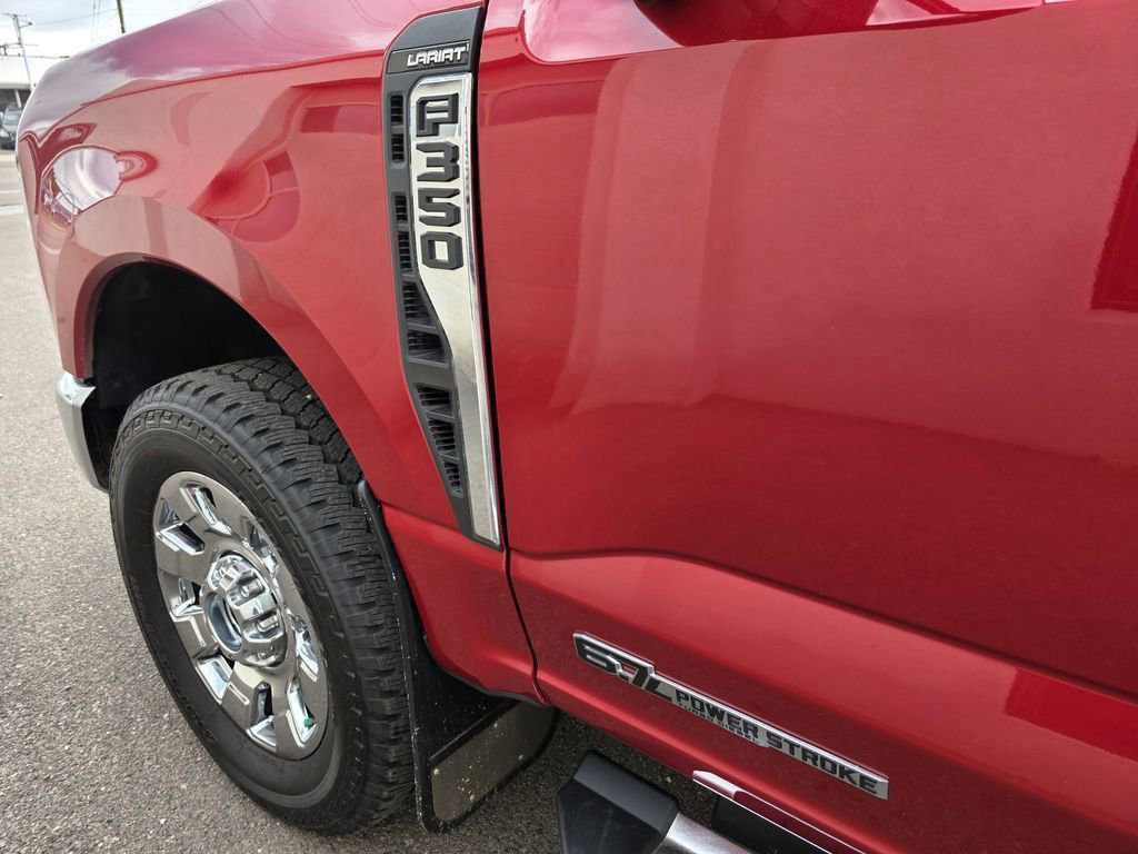 Used 2024 Ford F350 Lariat image 14