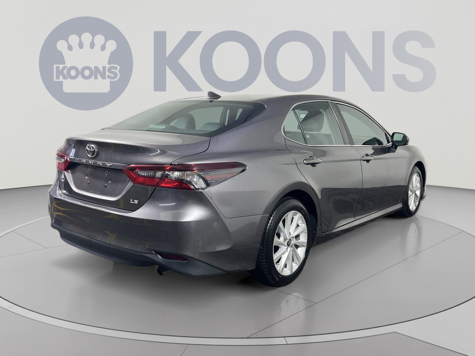 Used 2021 Toyota Camry LE FWD image 7