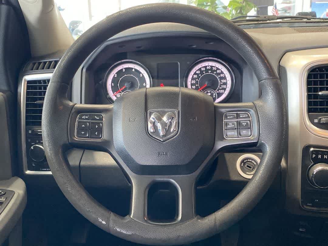 Used 2020 RAM 1500 Classic SLT w/ Trailer & Traction Group AWD/4WD image 17