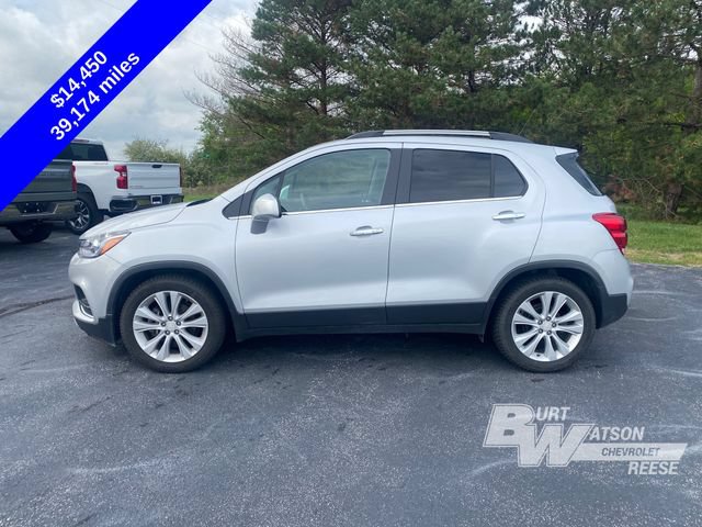 Used 2017 Chevrolet Trax Premier w/ Driver Confidence II Package FWD image 4