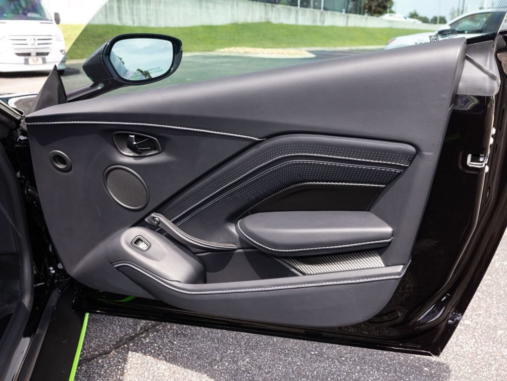 Used 2023 Aston Martin V12 Vantage RWD image 53