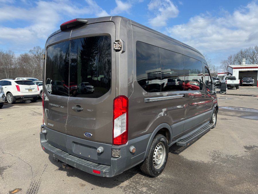 Used 2018 Ford Transit 350 XLT RWD image 5