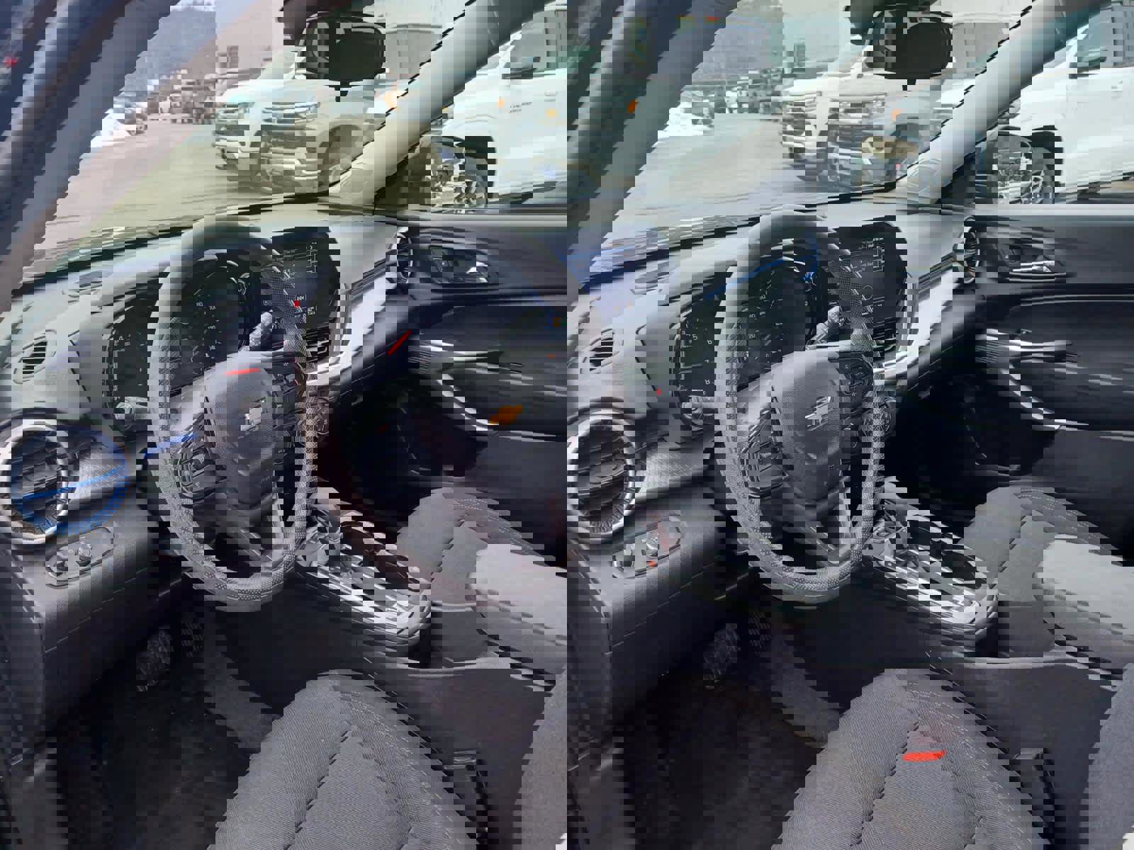 Used 2024 Chevrolet Trax LS w/ LS Convenience Package image 8