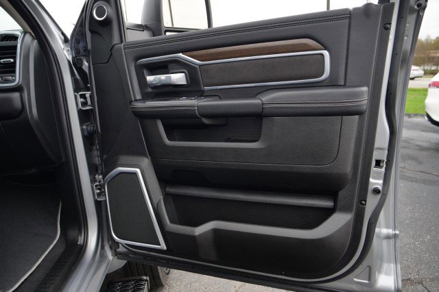 Used 2024 RAM 5500 Laramie image 50