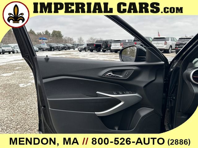 New 2026 Chevrolet Trax RS w/ Sunroof Package image 20