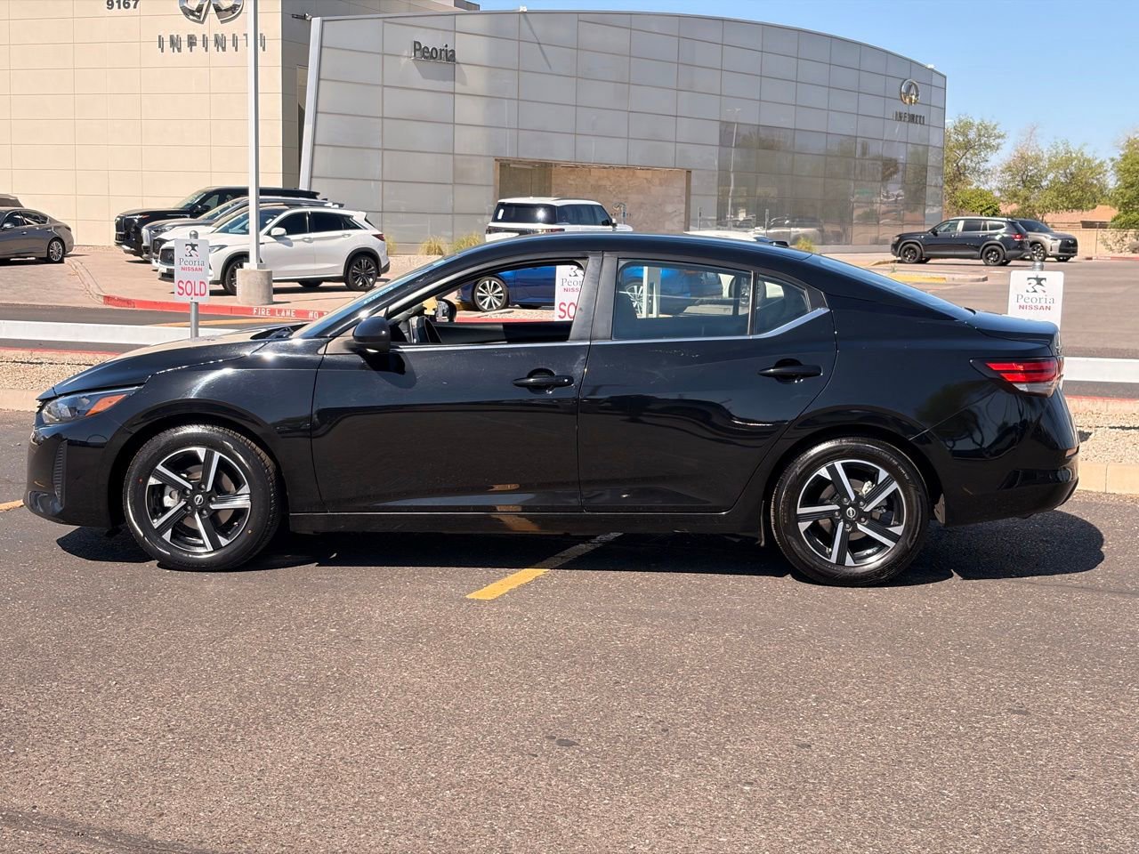 Certified 2025 Nissan Versa SV FWD image 3