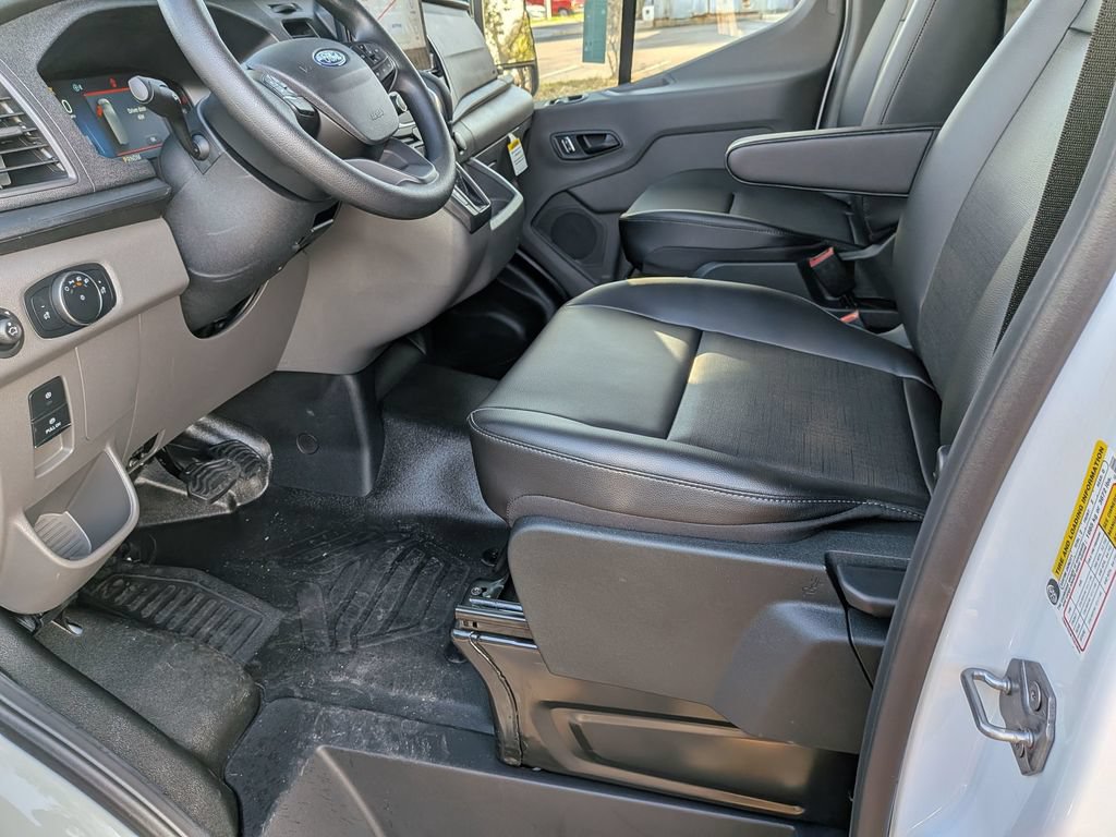 New 2026 Ford Transit 150 Low Roof w/ Load Area Protection Package RWD image 12