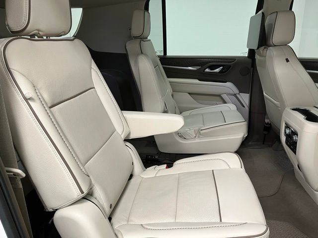 Used 2024 GMC Yukon XL Denali w/ Advanced Technology Package AWD/4WD image 51