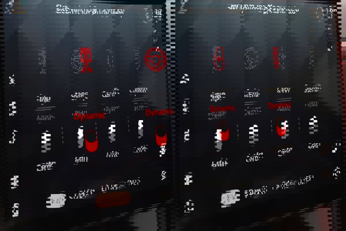 Used 2024 Jaguar F-PACE SVR image 59