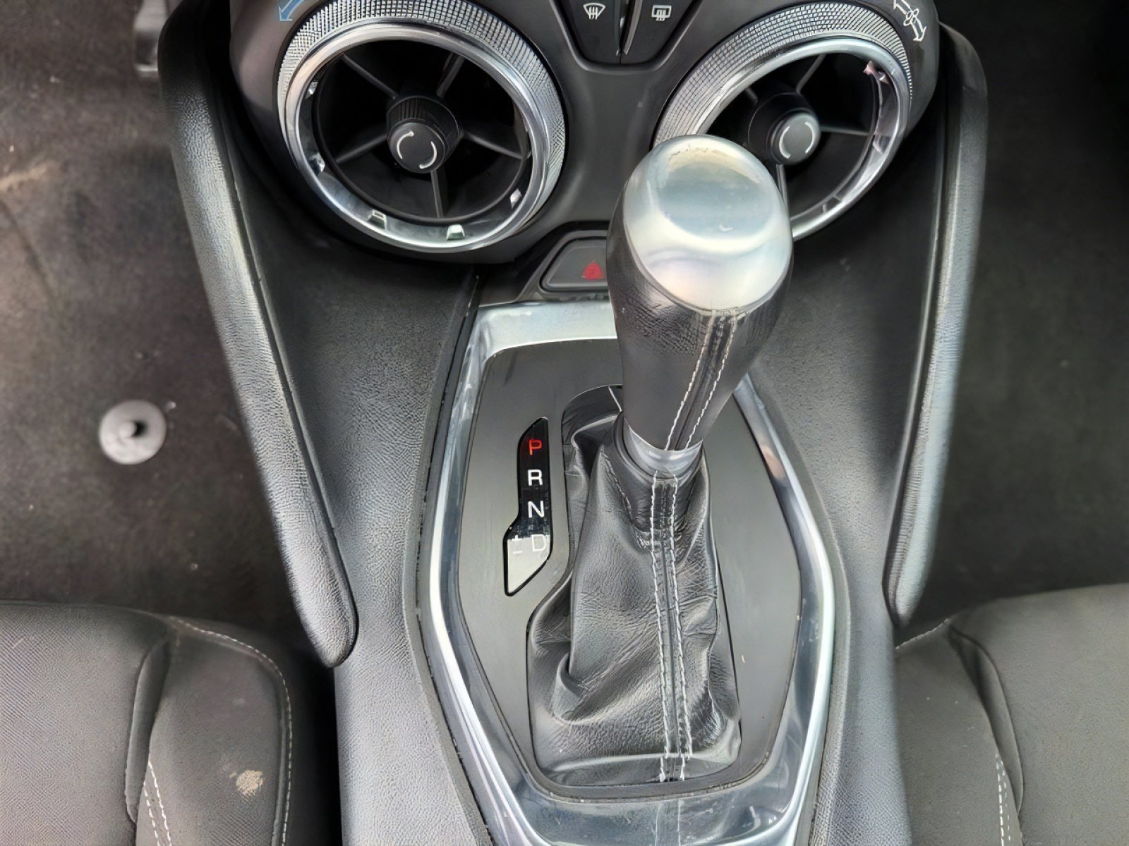 Used 2021 Chevrolet Camaro LT image 25