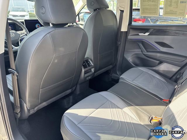 Used 2025 Volkswagen Tiguan SE FWD image 10