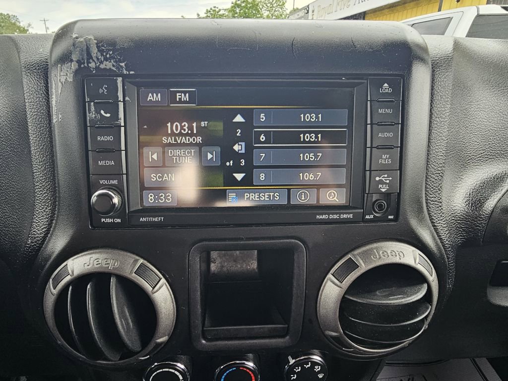 Used 2015 Jeep Wrangler Sport AWD/4WD image 18
