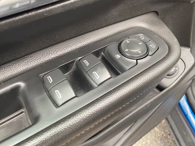 Used 2019 GMC Terrain SLE w/ Driver Convenience Package FWD image 17