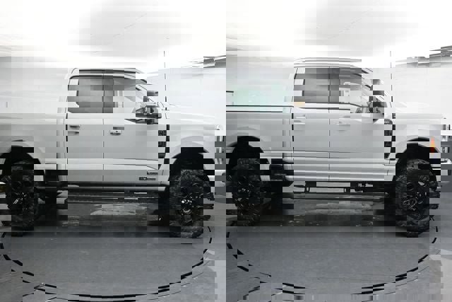New 2026 Ford F250 Lariat w/ Black Appearance Package image 13