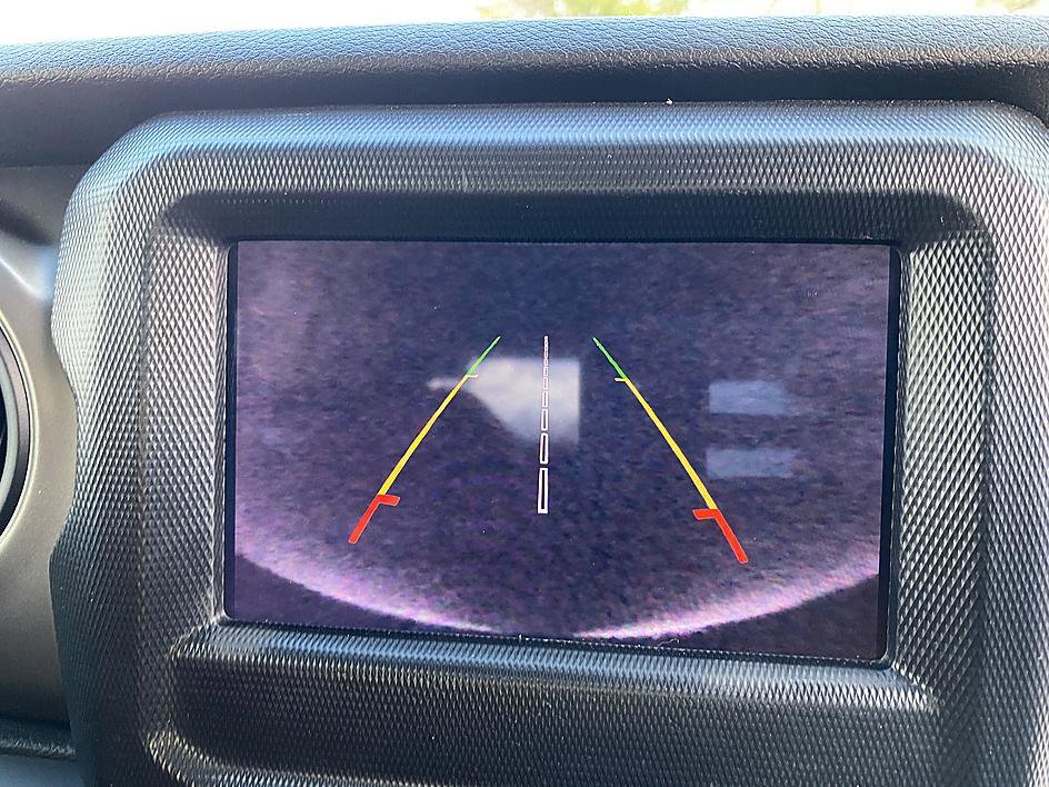 Used 2018 Jeep Wrangler Sport S image 16